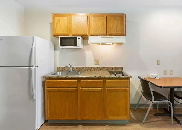 Extended America Select - - North Phoenix