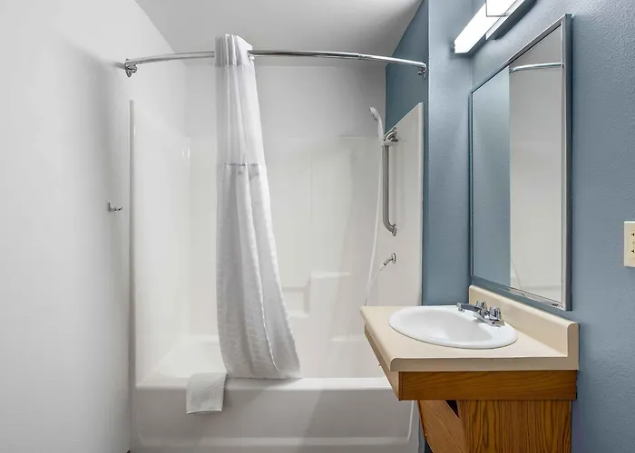 Extended America Select - - North Hotel 2*